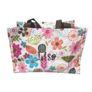 Thirty One Small Utility Tote embroidered with the name “Lisa” EUC